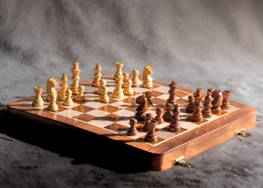 Elegant Wooden Folding Travel Chess Set 7" - Crafted from Boxwood and Rosewood